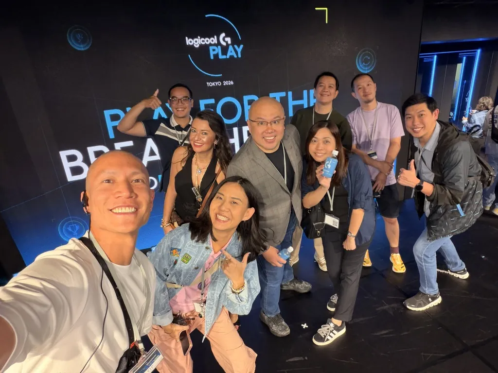 TK with Logitech's Asia-Pacific team at Logicool G PLAY Tokyo 2026