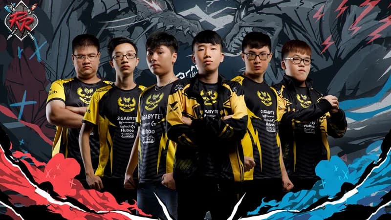 The GIGABYTE Marines roster in black and gold, a decade before From Yellow to Gold