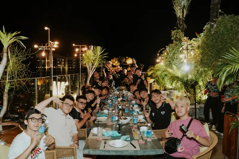 Bữa tiệc tại Skylight Nha Trang