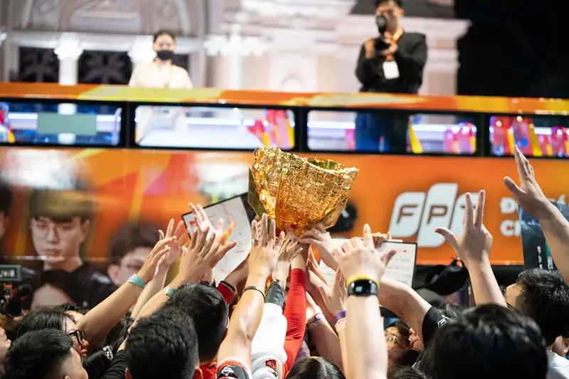 Không khi sôi động mừng chiến thắng của GAM Esports và các #GAMFAM