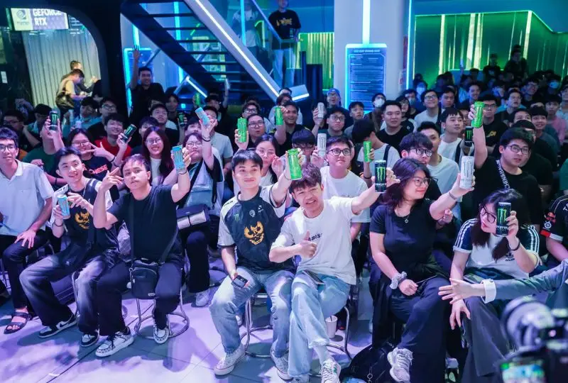 Nước tăng lực Monster, nhà tài trợ chính của buổi GAM FAM meeting lần 2