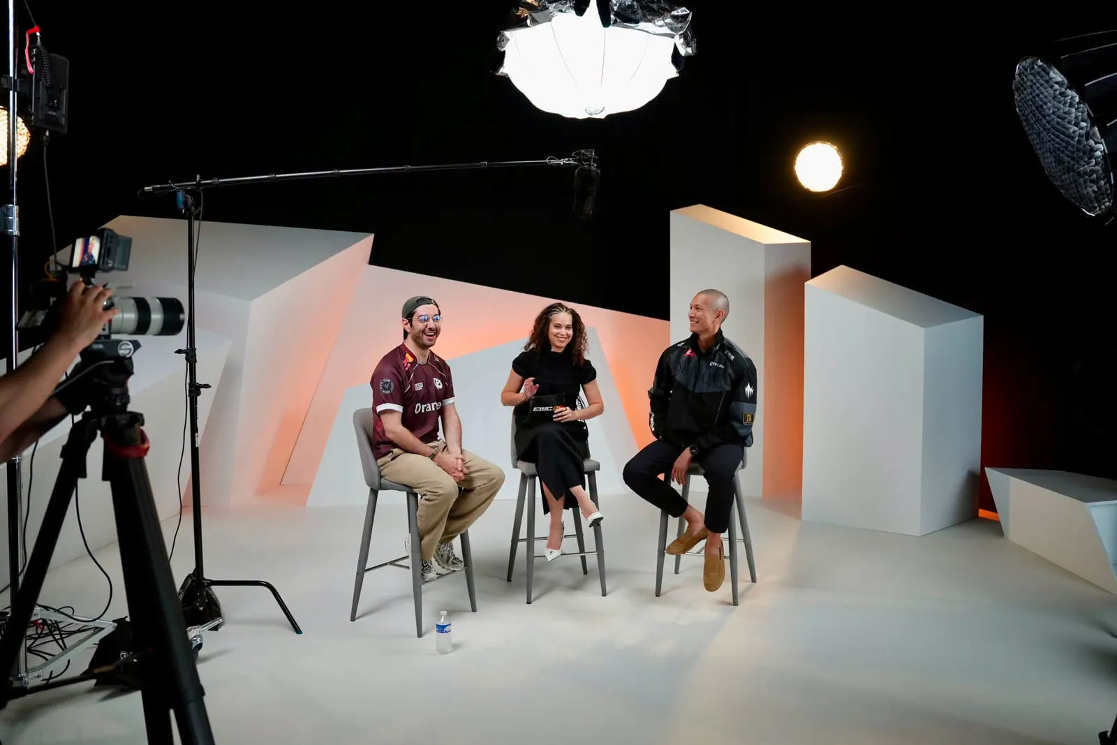 TK Nguyen and Karmine Corp on set for Club Leaders Face Off
